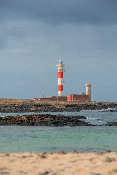 lighthouse faro el toston, el cotillo, fuerteventura, espagne - cotillo fuerteventura spain tourism photos et images de collection