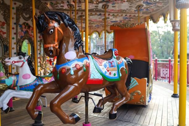 karussell - carousel horses stock-fotos und bilder