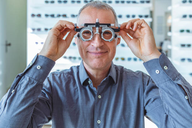 istock See the world through your optometrist's eyes 1283504987