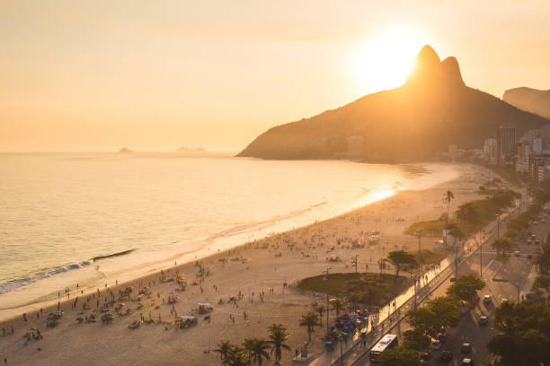 istock Sunset at Ipanema Beach in Rio de Janeiro 1283546665