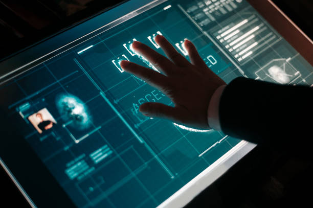 mano de chino asiático con blazer puesto en la pantalla del dispositivo escáner para el acceso de control de seguridad - fingerprint identity id card biometrics fotografías e imágenes de stock