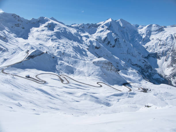 istock Wintry scenes at the Grossglockner Hochalpenstrasse in mid-October 1283567838