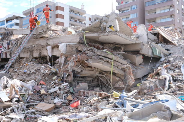 turkije-aardbeving (izmir stad) - earthquake turkey stockfoto's en -beelden