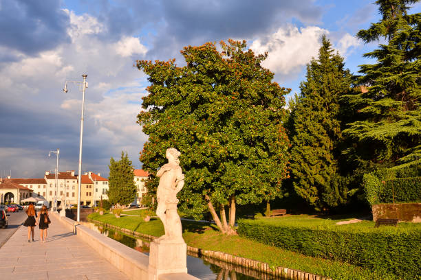 istock Castelfranco Veneto Medieval City 1283606075