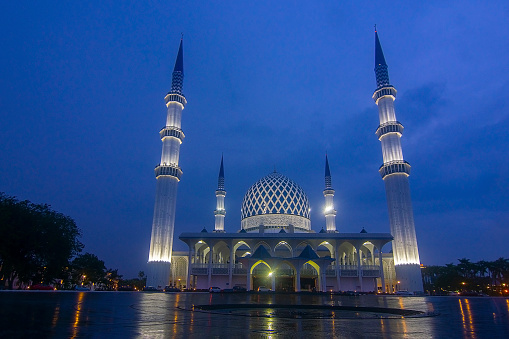 Blue hour view at Majestic Shah Alam Mosque. Noise Slightly appear due to high iso