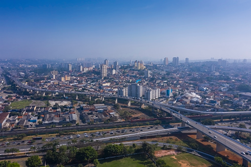 Vista aérea de la Avenida Radial Leste con Basílica de Nuestra Señora de la Penha al fondo, Sao Paulo, Brasil photo
