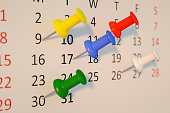 kalender-mit-thumbtack.jpg?b=1&s=170x170&k=20&c=OHtOSLrpvcYqMVddvK10iDfL2V24Dej7SUCUESxRllM=