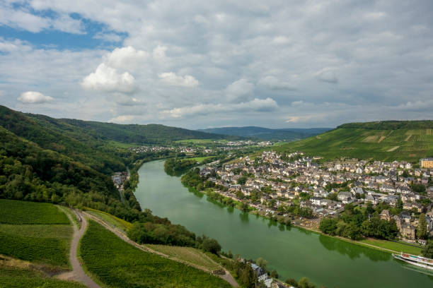 istock The Mosel by Bernkastel-Kues 1283676131