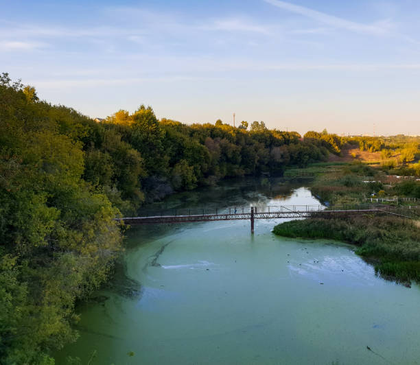 istock panoramic view of the green river 1283694274