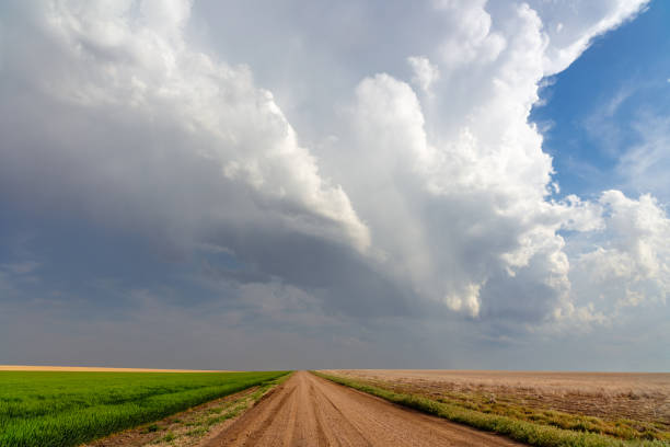 istock Scenic summer landscape with thunderstorm clouds in Kansas 1283744266