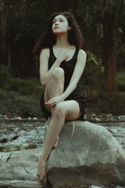 istock outdoor portraits 1283765073
