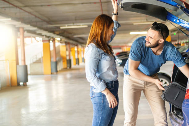 istock Young couple at the Airport 1283767307