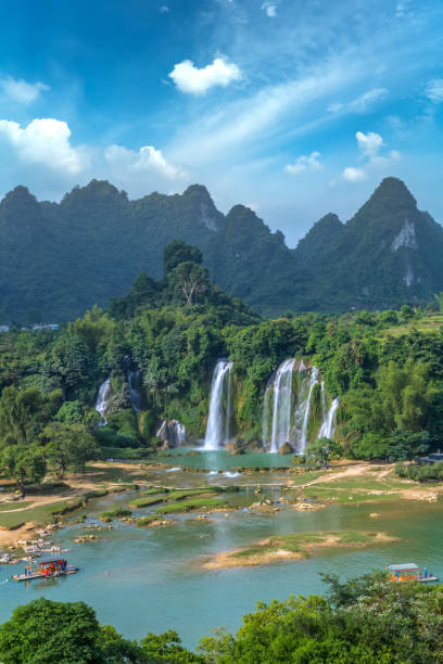 istock Guangxi Detian cross border waterfall 1283789032