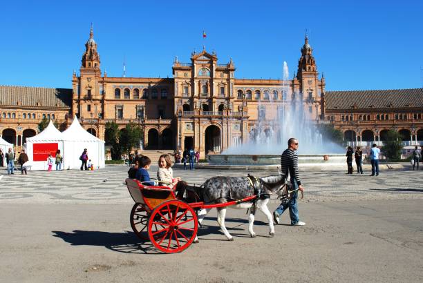 пласа-де-эспана, севилья, испания. - train spain seville europe стоковые фото и изображения