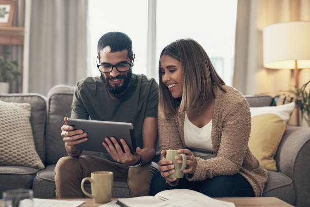 istock Meeting their financial goals with mobile apps 1283906037