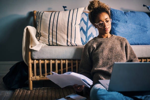 istock Becoming a self-contained, one-person small business 1283960831