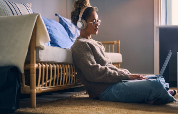 istock The right tunes just puts you in the right mindset 1283960848