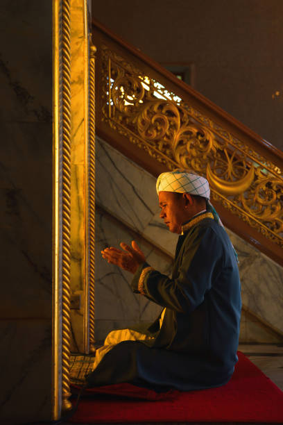 Islamic Do 1,600+ Islamic Dua Stock Photos, Pictures & Royalty-Free Images - iStock