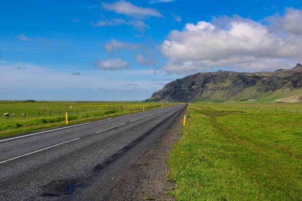 istock Beautiful Icelandic landscape 1283991319