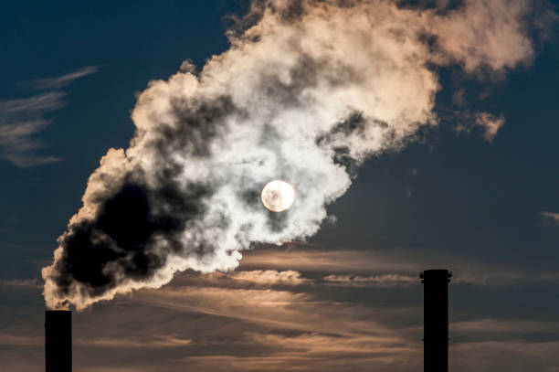 смога - toxic substance fumes environment carbon dioxide стоковые фото и изображения