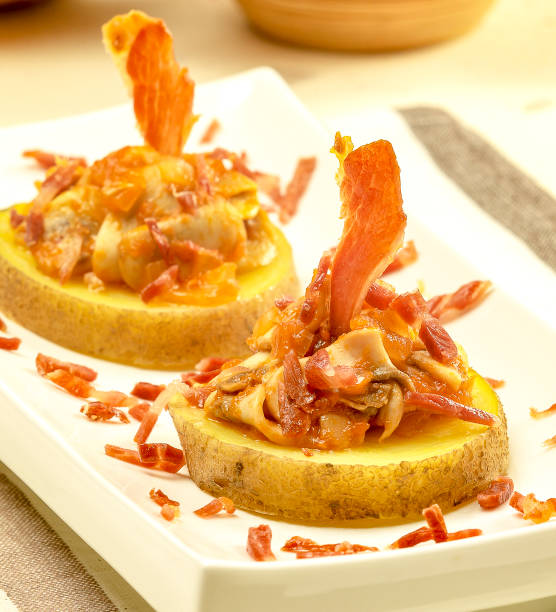 istock garlic potatoes with mushrooms and crispy ham 1284023095
