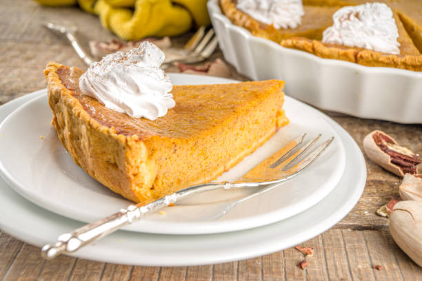 istock Traditional Autumn Pumpkin Pie 1284031492