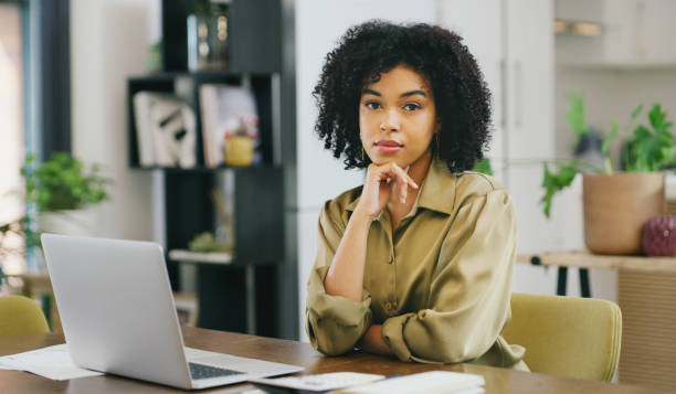 istock I work on my own times and terms as a freelancer 1284108560