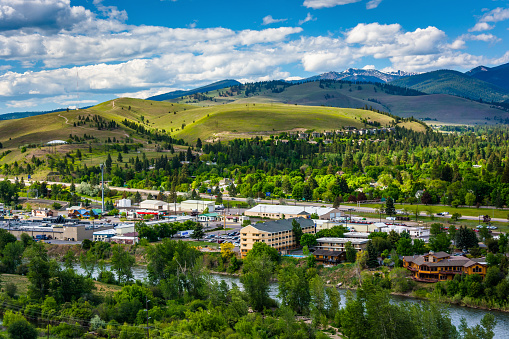 Vista de Missoula desde el Monte Centinela, en Missoula, Montana. photo