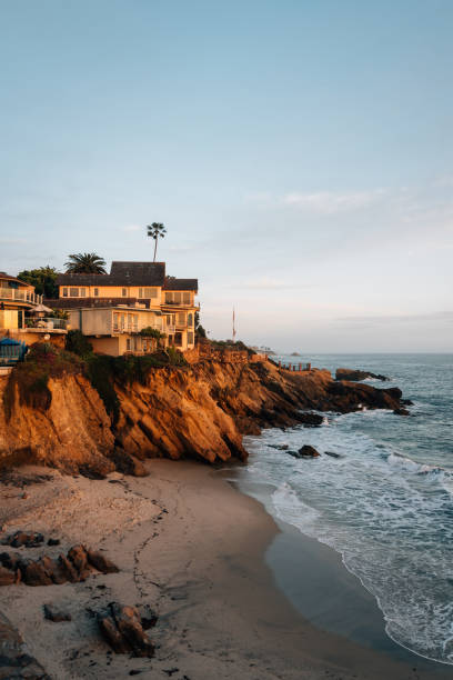 istock Evening light on cliffs at Woods Cove, in Laguna Beach, Orange County, California 1284233096