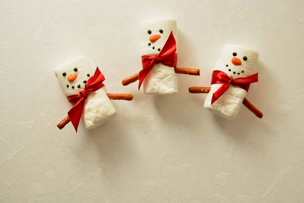 istock Marshmallow Snowmen Christmas abstract mockup frame, copy space 1284366583
