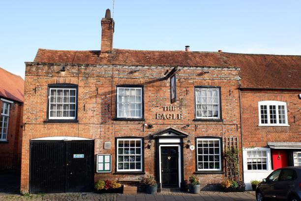 The Eagle Public House, 145 High Street, Old Amersham, Buckinghamshire, UK Amersham, Buckinghamshire, England, UK - November 7th 2020: The Eagle Public House, 145 High Street, Old Amersham, Buckinghamshire, UK amersham stock pictures, royalty-free photos & images