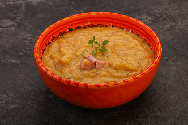 istock Peas cream soup with smoked ribs 1284424174