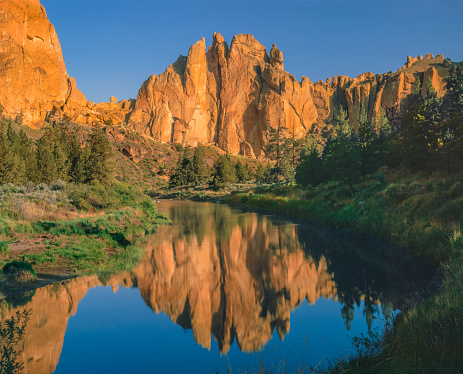 Smith Rock State Park near the town of Terrebonne, Oregon, USA.