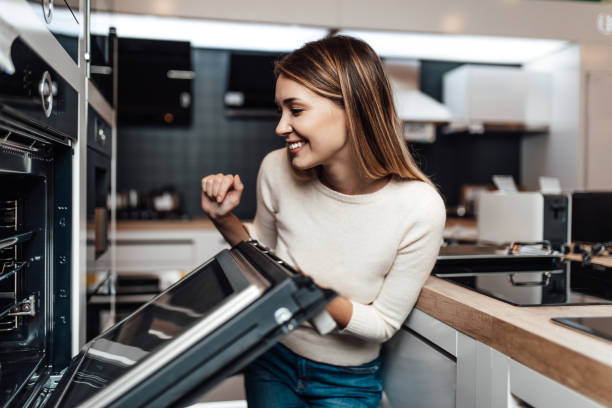 istock Young couple in shopping 1284455707