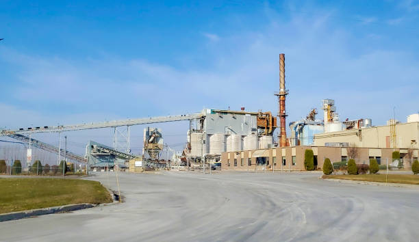 Industrial cement plant in Quebec, Canada cement factory stock pictures, royalty-free photos & images