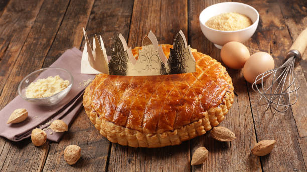 king cake- epiphany cake galette des rois- epiphany cake galette stock pictures, royalty-free photos & images