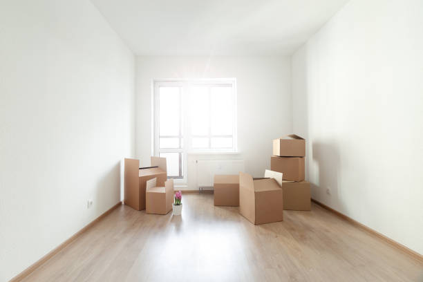 istock Movement to new apartment 1284549579