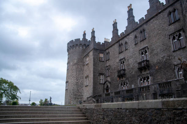 zamek killkenny - kilkenny city zdjęcia i obrazy z banku zdjęć