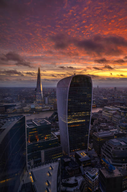 istock Beautiful Sunset over London 1284628966