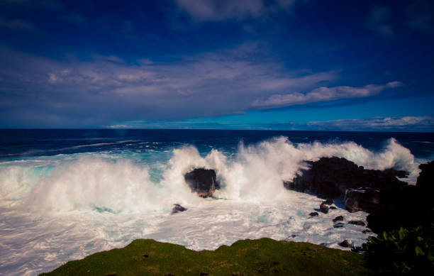 istock crashing waves Big Island Hawaii 1284640993