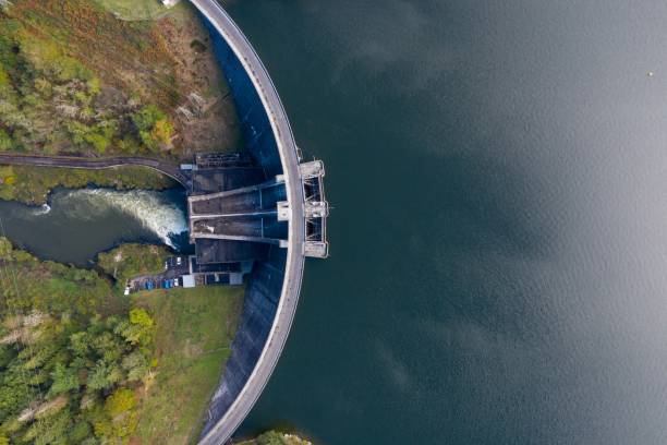 fra - гидроэлектростанция сен�т-этьен-канталес - dam стоковые фото и изображения