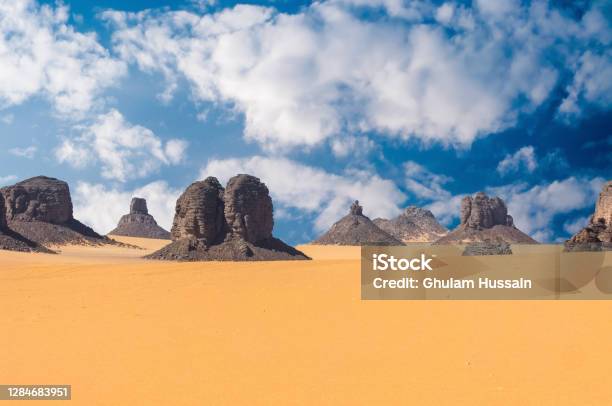 Rock Formation In The Sahara Desert Stock Photo - Download Image Now - Ennedi Mountains, Desert Area, Tamanrasset