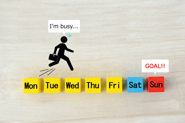 istock Businessman's schedule for week images 1284711413