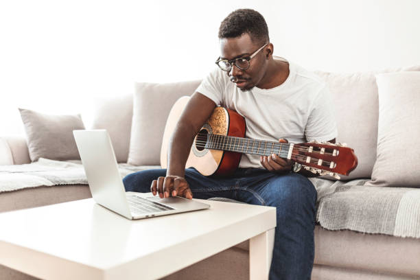 istock Do more of what makes you happy 1284728844