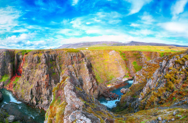 kolugljufur canyon e kolufossar cade - kolufossar foto e immagini stock