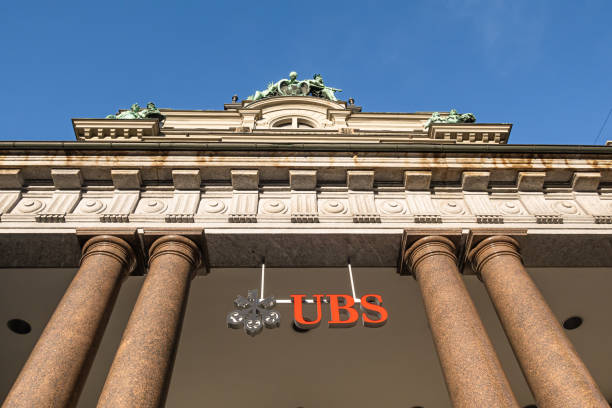 ubs bank in sankt gallen - glass sign office security stock-fotos und bilder