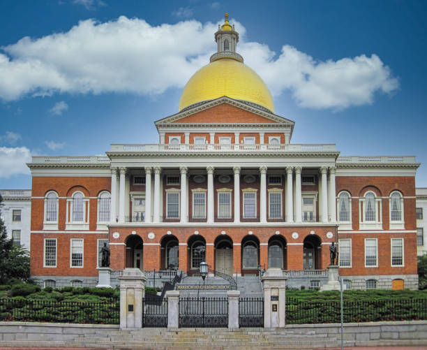 istock Massachusetts State House in Boston 1284826913
