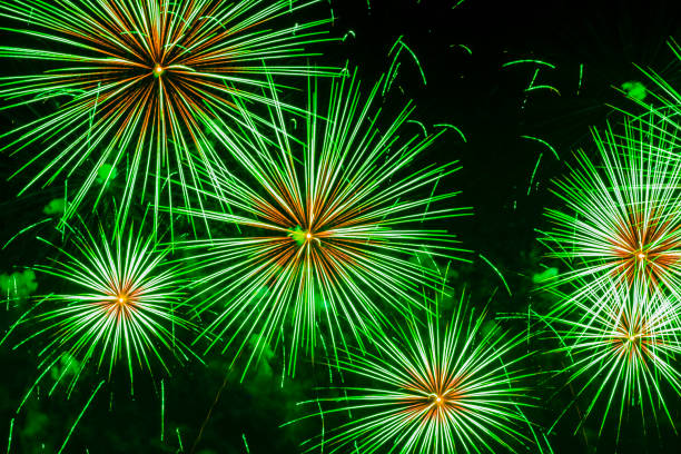 Free picture: Magnificent green fireworks light up in the night sky