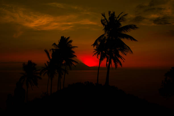 tramonto sulle colline di malimbu, lombok, nusa tenggara occidentale, indonesia - tenggara foto e immagini stock