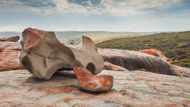 Impressive Remarkable Rocks, Flinders Chase National Park Impressive Remarkable Rocks before the bush fire, Kangaroo Island, South Australia flinders chase national park stock pictures, royalty-free photos & images